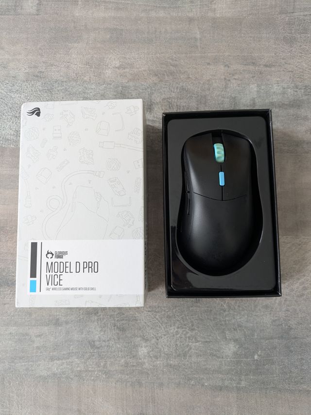 MOUSE GLORIUS PRO